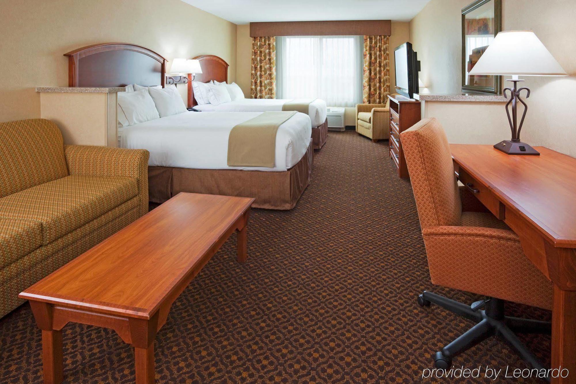 Holiday Inn Express & Suites Mitchell, An Ihg Hotel Cameră foto