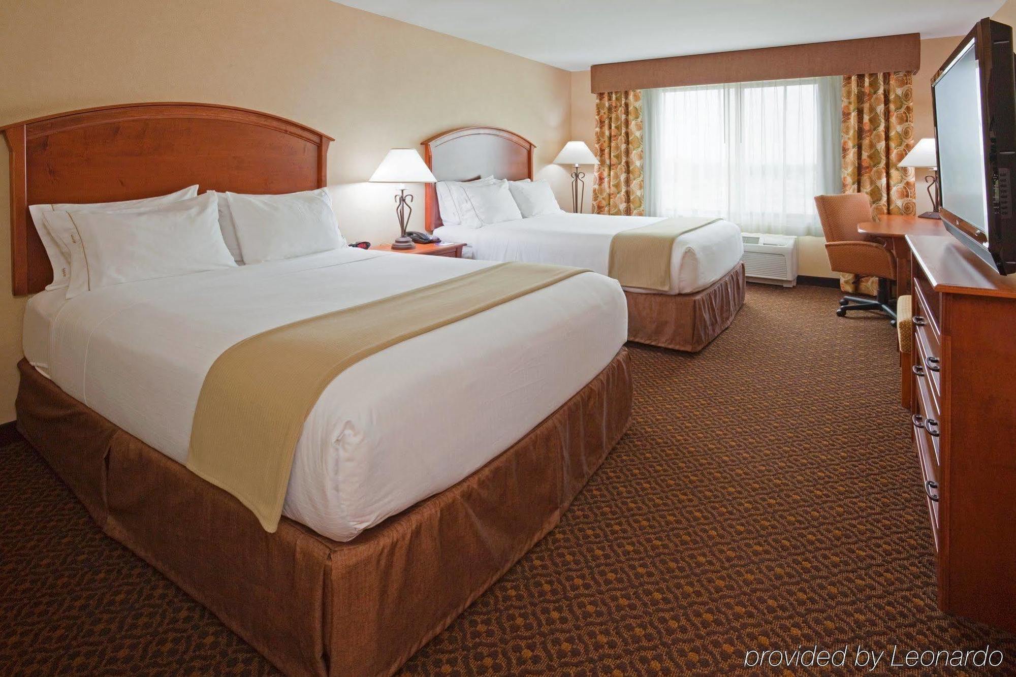 Holiday Inn Express & Suites Mitchell, An Ihg Hotel Cameră foto